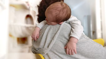 母乳喂养与奶嘴品牌选择，新手妈妈的实用指南