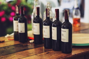 婚礼白酒定制品牌性价比大解析