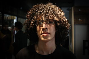黑色男士发胶大揭秘，这些品牌让你造型更出众！